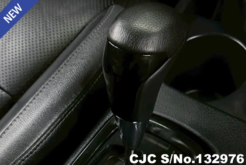 2020 Toyota / Hilux / Revo Rocco Stock No. 132976