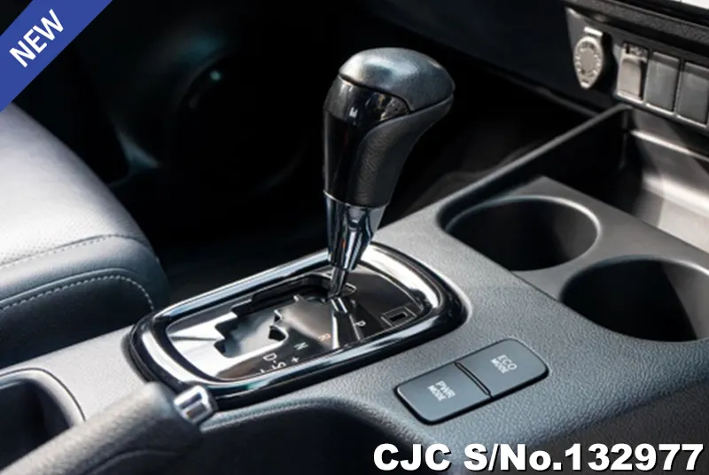 2019 Toyota / Hilux / Revo Rocco Stock No. 132977