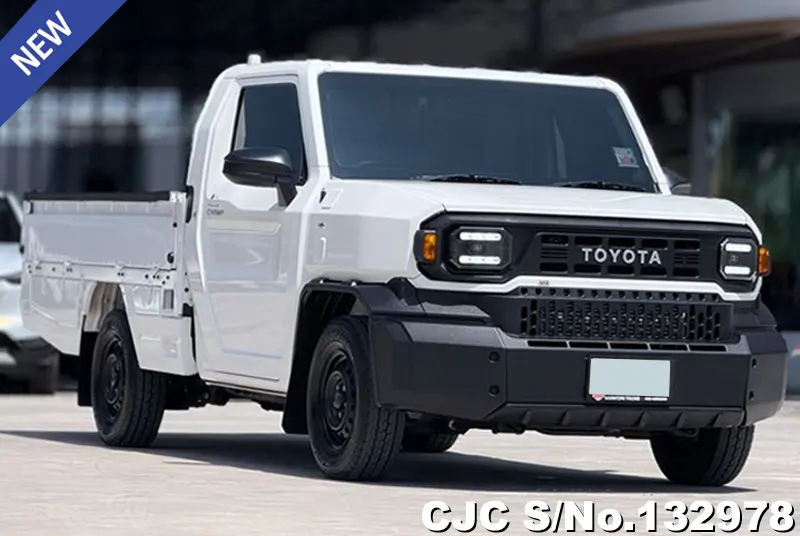 2024 Toyota / Hilux / Champ Stock No. 132978
