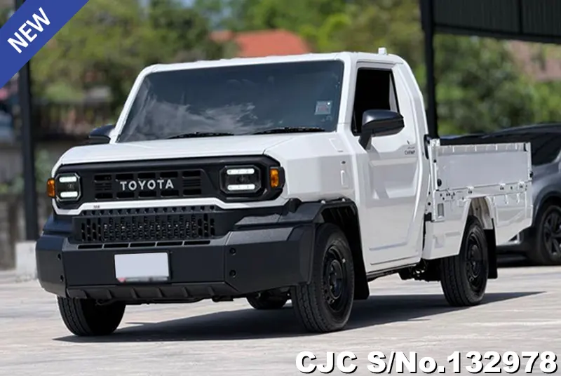 2024 Toyota / Hilux / Champ Stock No. 132978