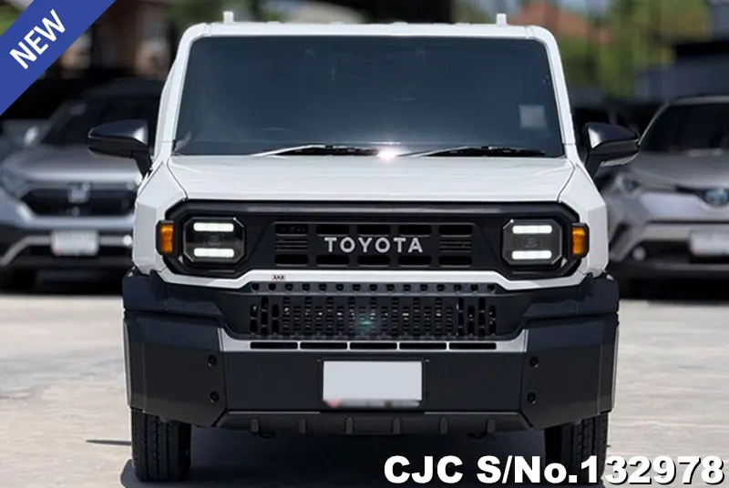 2024 Toyota / Hilux / Champ Stock No. 132978