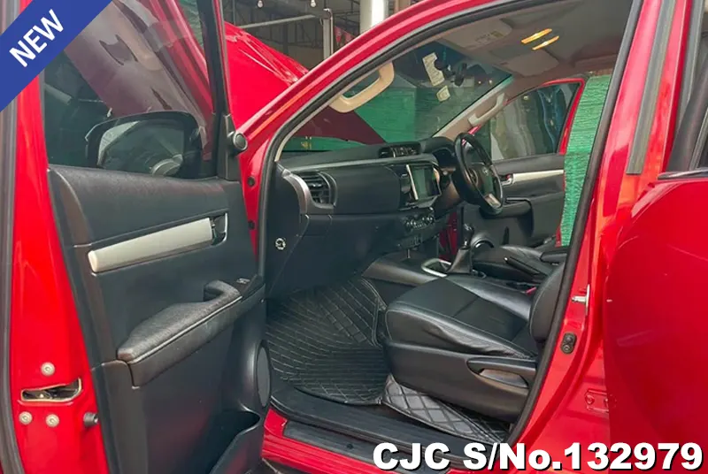 2020 Toyota / Hilux / Revo Stock No. 132979