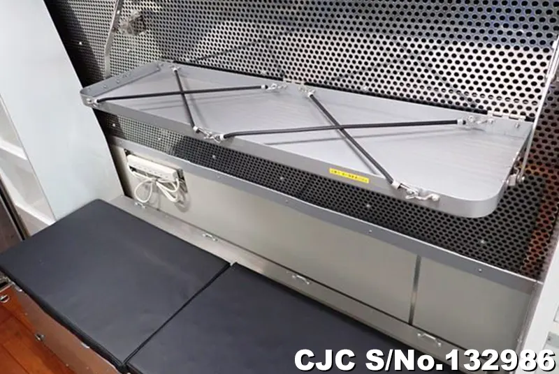 2004 Hino / Liesse Stock No. 132986