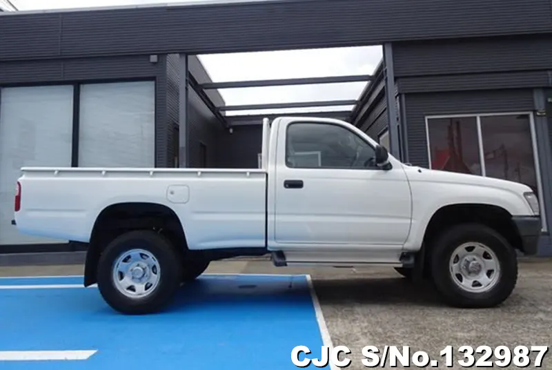 2003 Toyota / Hilux Stock No. 132987