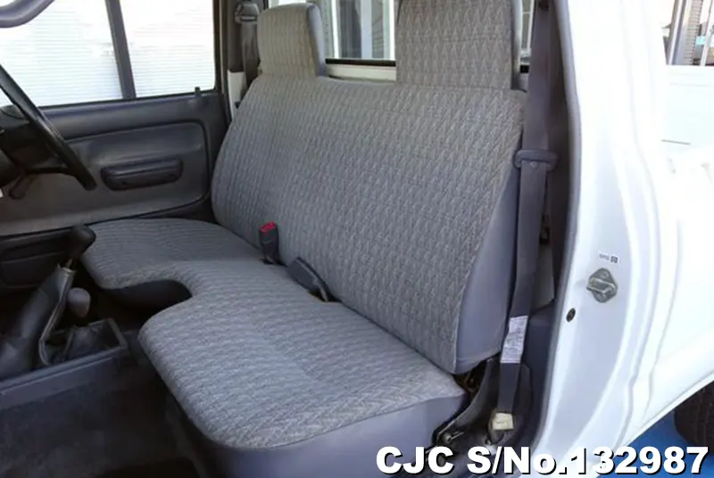 2003 Toyota / Hilux Stock No. 132987