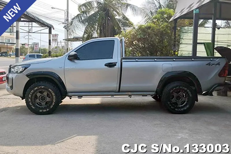 Toyota Hilux in Silver for Sale Image 3