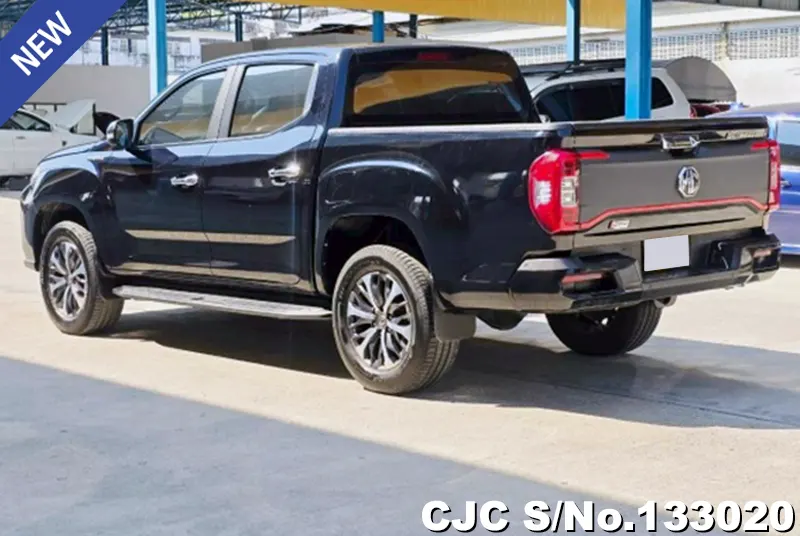 MG Extender in Black for Sale Image 1