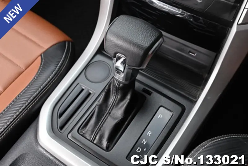 2022 MG / Extender Stock No. 133021