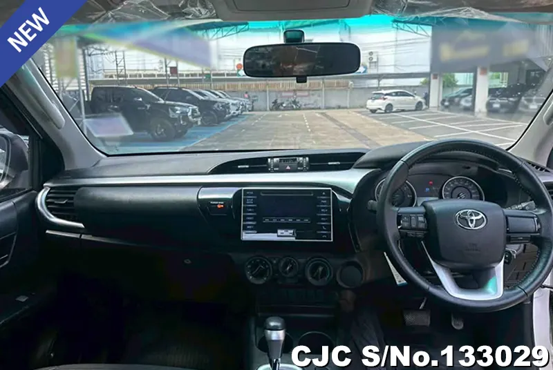 2017 Toyota / Hilux / Revo Stock No. 133029