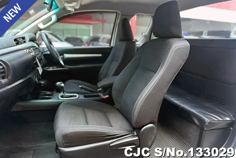 2017 Toyota / Hilux / Revo Stock No. 133029