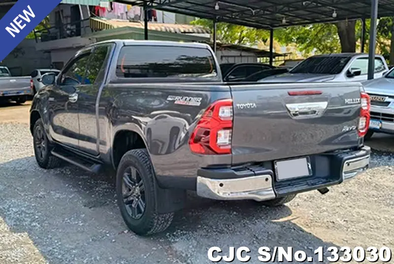Toyota Hilux in Gray for Sale Image 1
