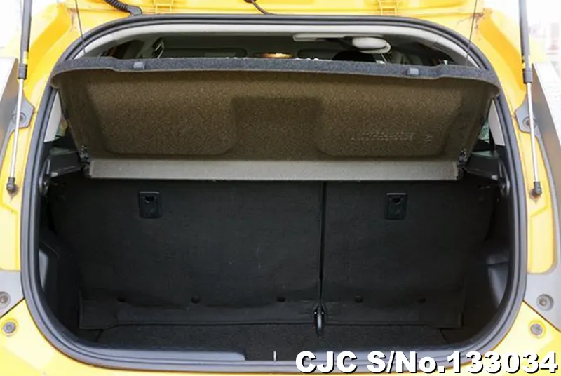 2012 Toyota / Aqua Stock No. 133034