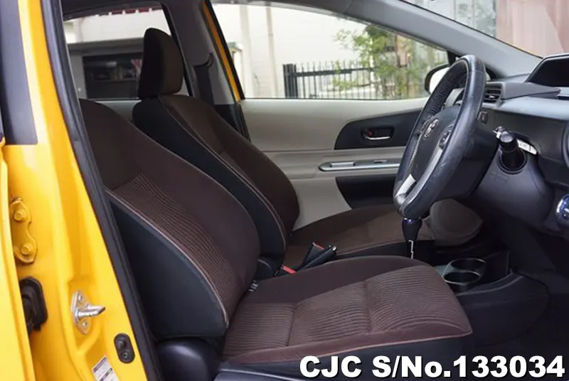 2012 Toyota / Aqua Stock No. 133034