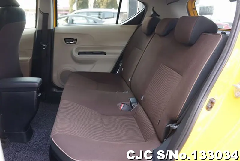 2012 Toyota / Aqua Stock No. 133034