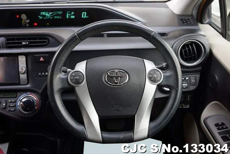 2012 Toyota / Aqua Stock No. 133034