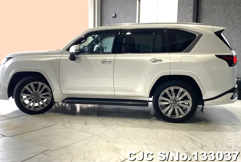 2022 Lexus / LX 600 Stock No. 133037