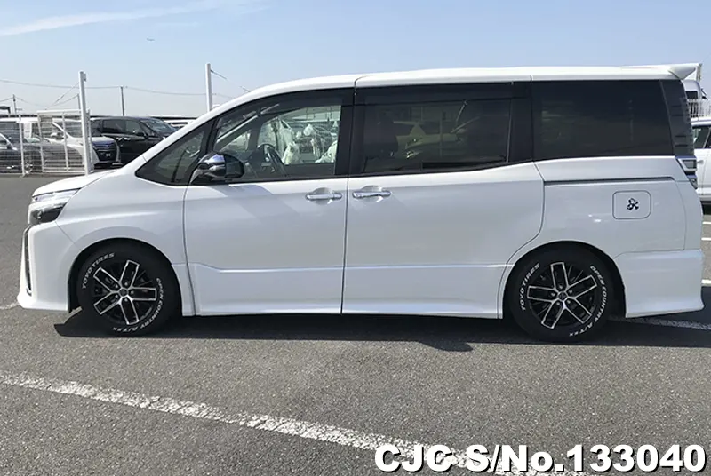 2018 Toyota / Voxy Stock No. 133040