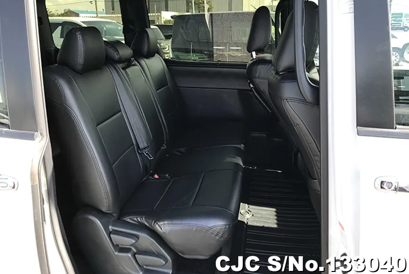 2018 Toyota / Voxy Stock No. 133040