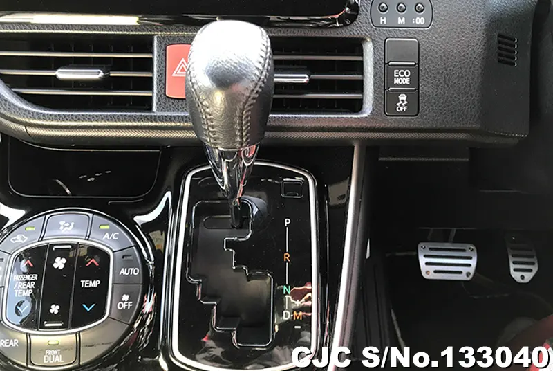 2018 Toyota / Voxy Stock No. 133040