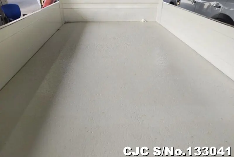 2006 Isuzu / Elf Stock No. 133041