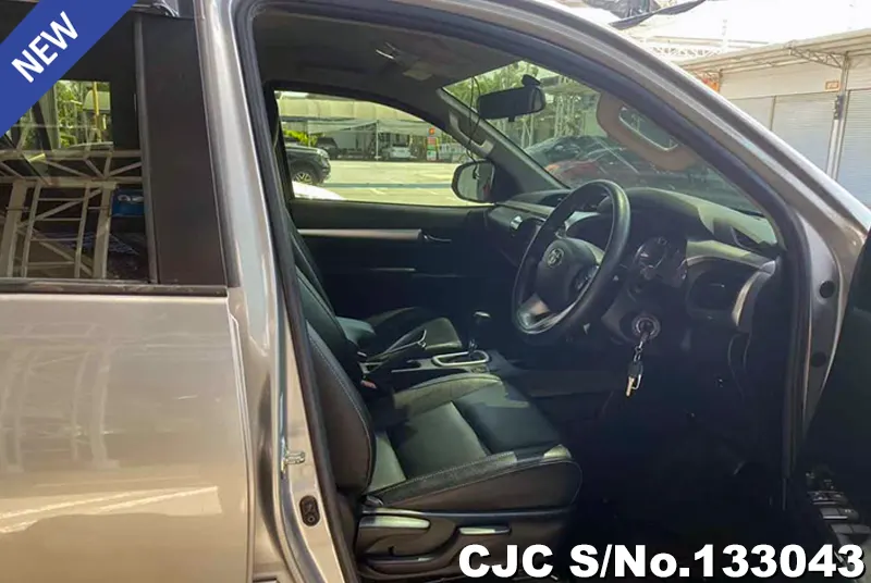 2020 Toyota / Hilux / Revo Stock No. 133043