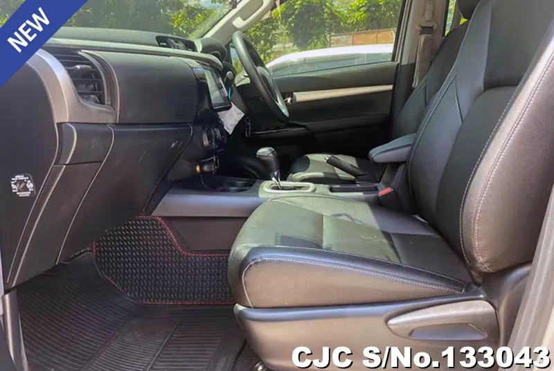 2020 Toyota / Hilux / Revo Stock No. 133043