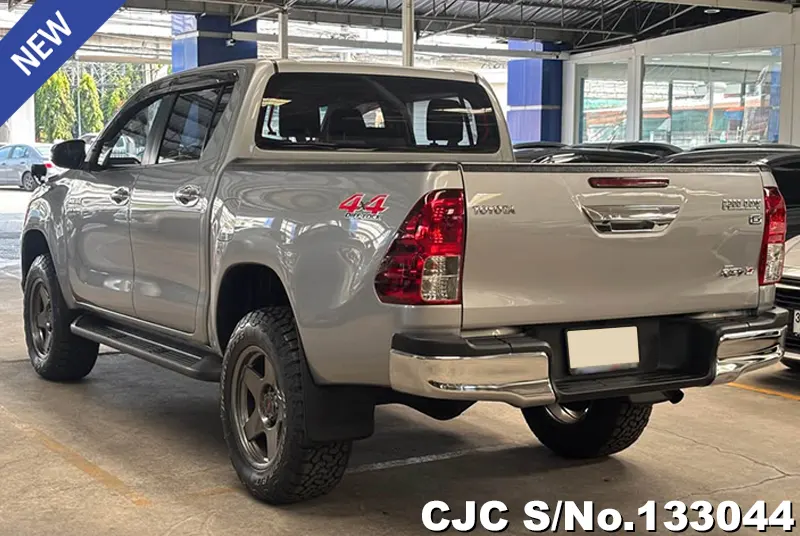 2019 Toyota / Hilux / Revo Stock No. 133044