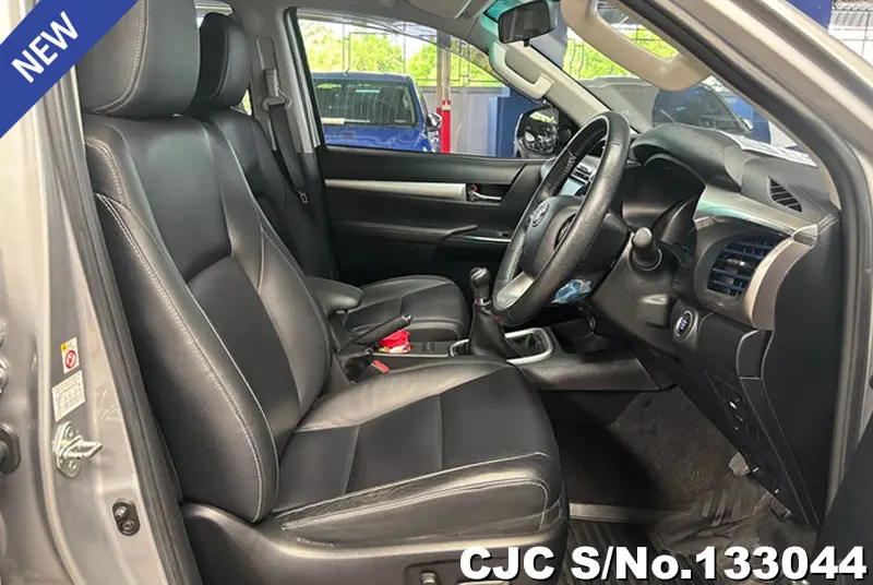 2019 Toyota / Hilux / Revo Stock No. 133044