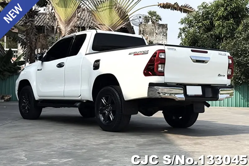 2022 Toyota / Hilux / Revo Stock No. 133045