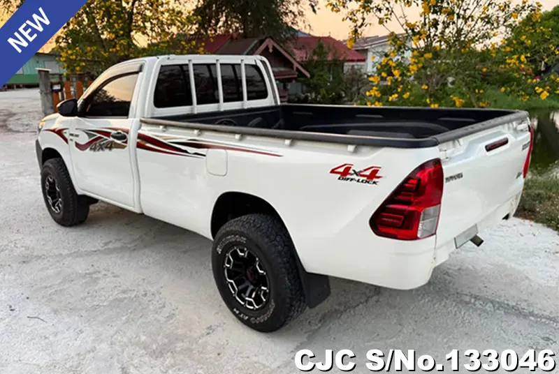 2017 Toyota / Hilux / Revo Stock No. 133046