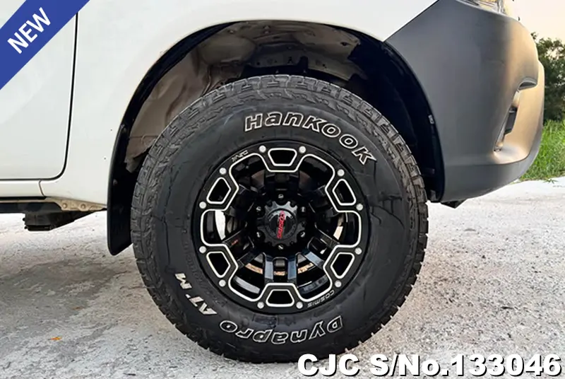 2017 Toyota / Hilux / Revo Stock No. 133046
