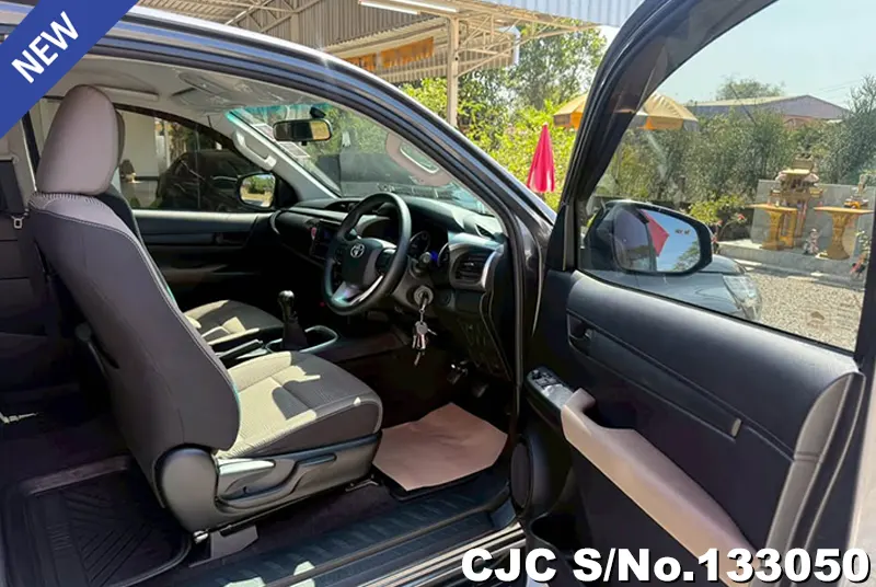 2016 Toyota / Hilux Stock No. 133050