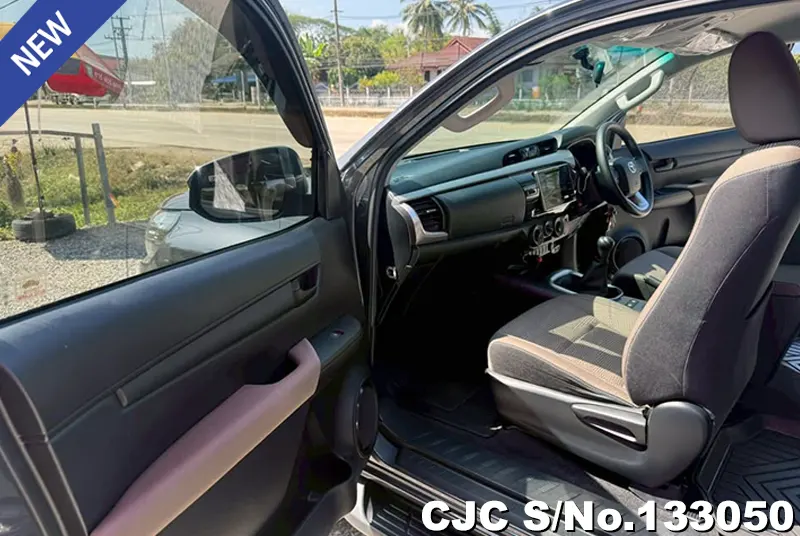 2016 Toyota / Hilux Stock No. 133050