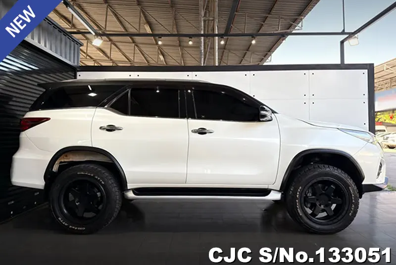 2019 Toyota / Fortuner Stock No. 133051