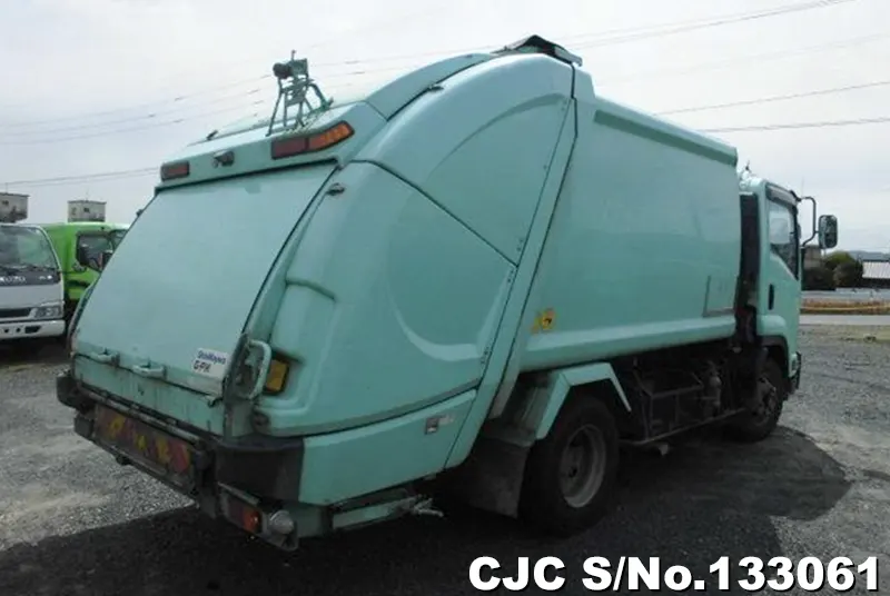 2013 Isuzu / Forward Stock No. 133061