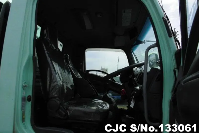 2013 Isuzu / Forward Stock No. 133061