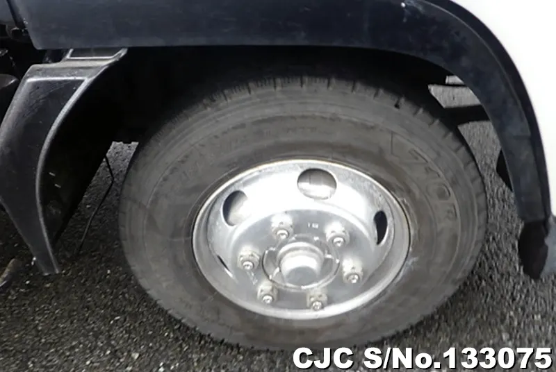 2014 Isuzu / Forward Stock No. 133075