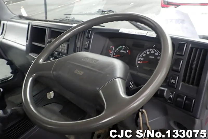2014 Isuzu / Forward Stock No. 133075