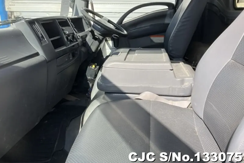 2014 Isuzu / Forward Stock No. 133075