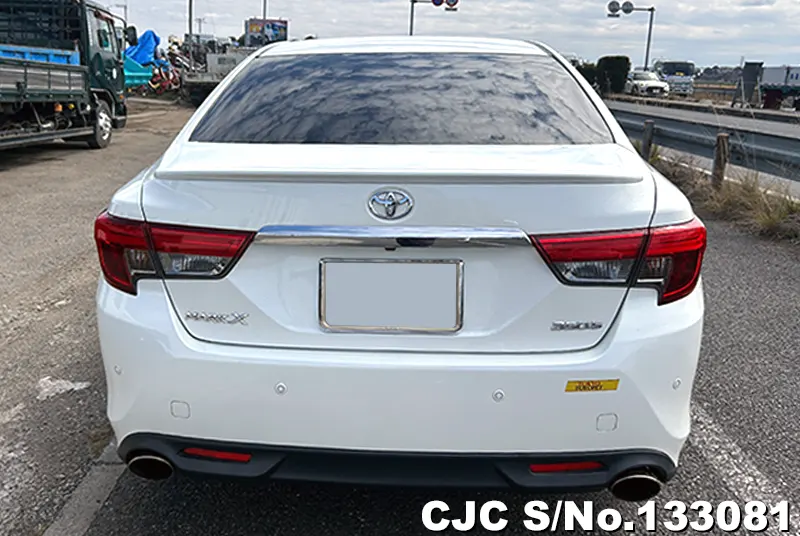 Toyota Mark X in Pearl for Sale Image 5