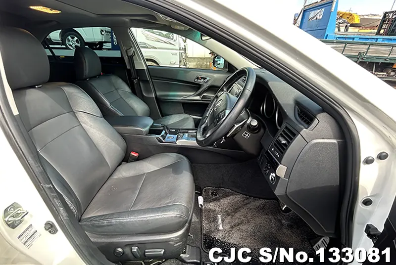 Toyota Mark X in Pearl for Sale Image 7