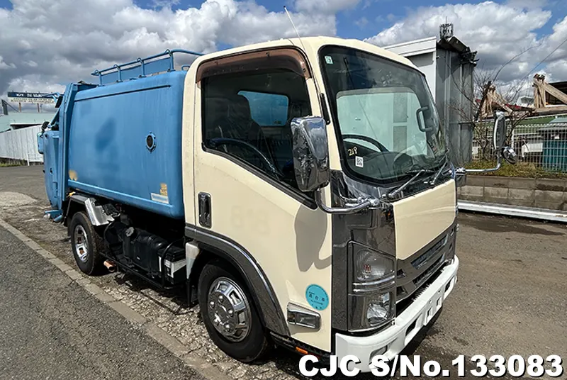 2013 Isuzu / Elf Stock No. 133083