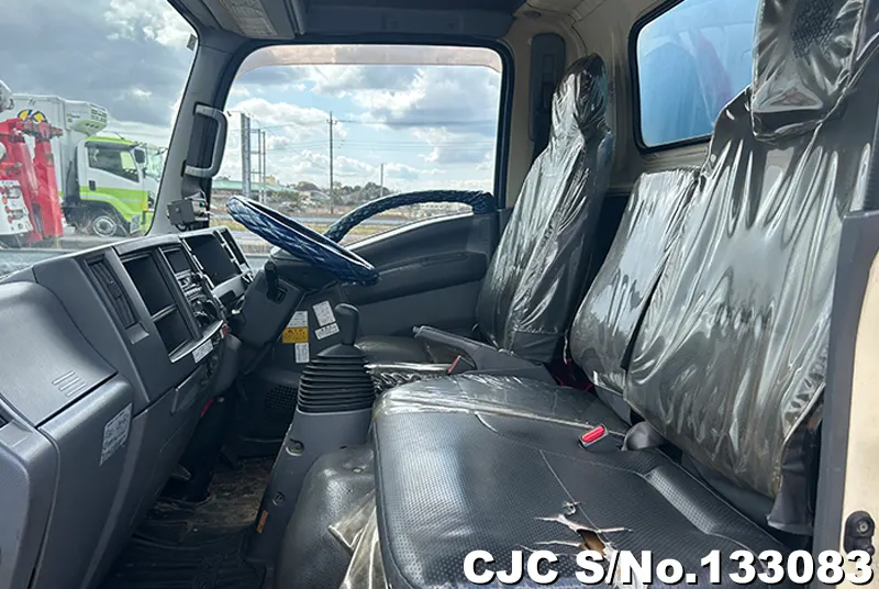 2013 Isuzu / Elf Stock No. 133083