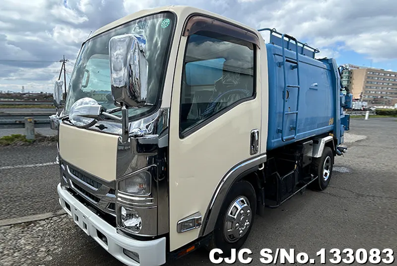 2013 Isuzu / Elf Stock No. 133083
