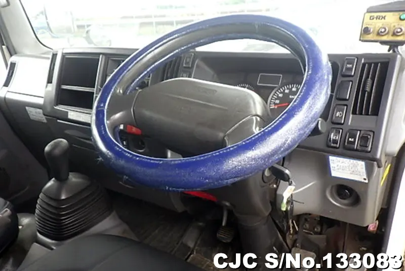 2013 Isuzu / Elf Stock No. 133083