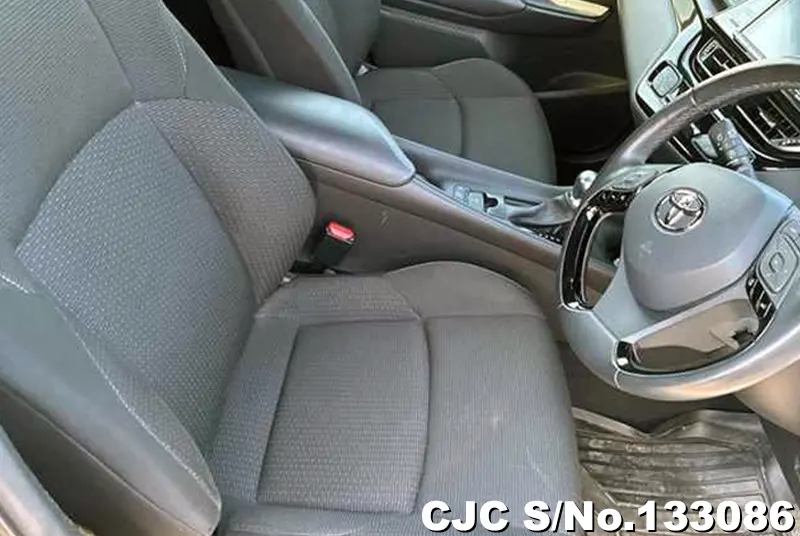 2017 Toyota / C-HR Stock No. 133086