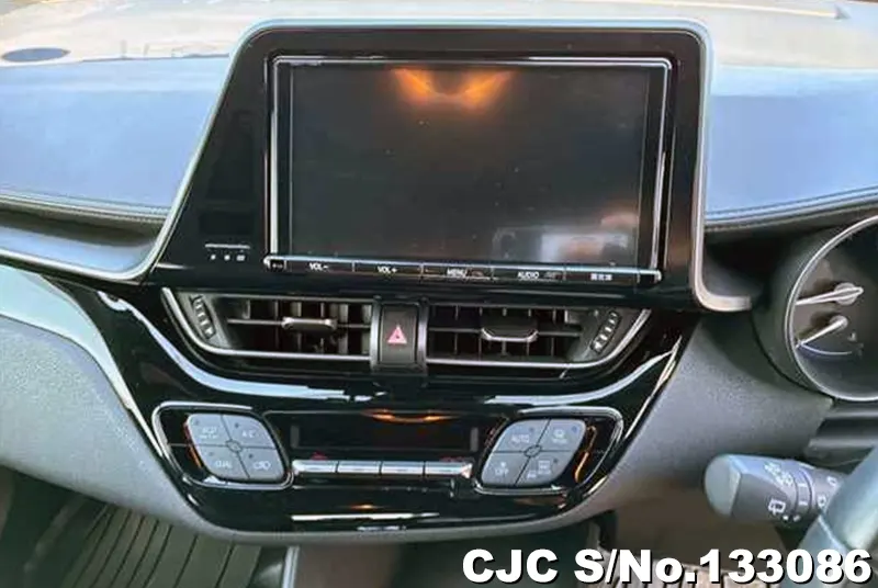 2017 Toyota / C-HR Stock No. 133086