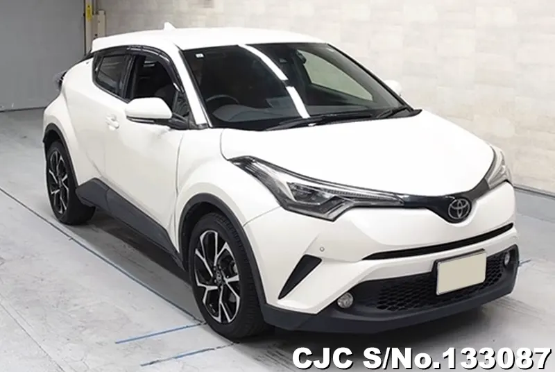 2017 Toyota / C-HR Stock No. 133087