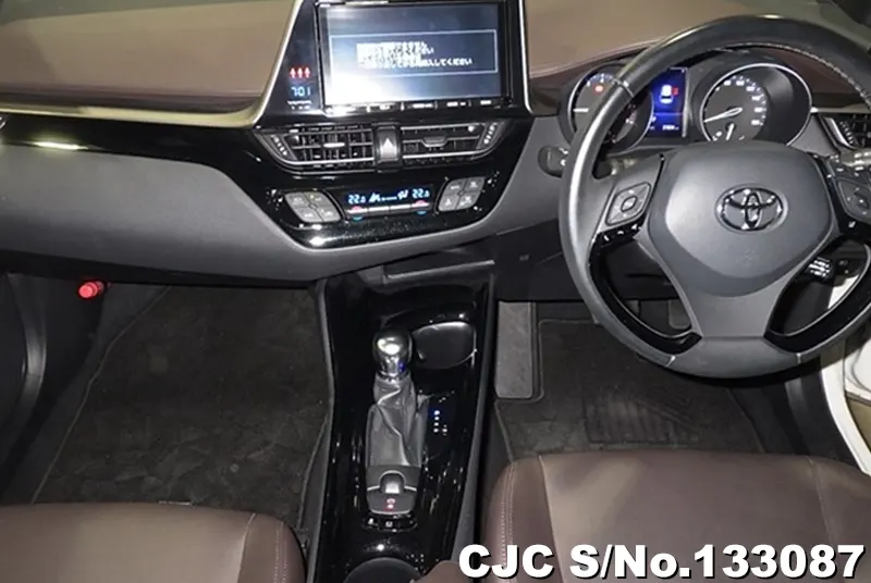 2017 Toyota / C-HR Stock No. 133087