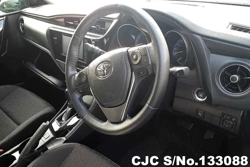 2016 Toyota / Auris Stock No. 133088